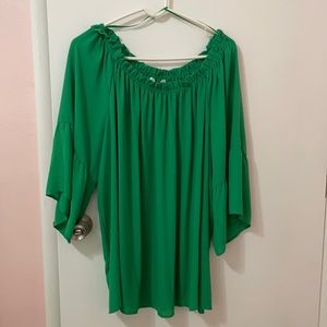 Off the shoulder blouse with flowy 1/3 sleeves